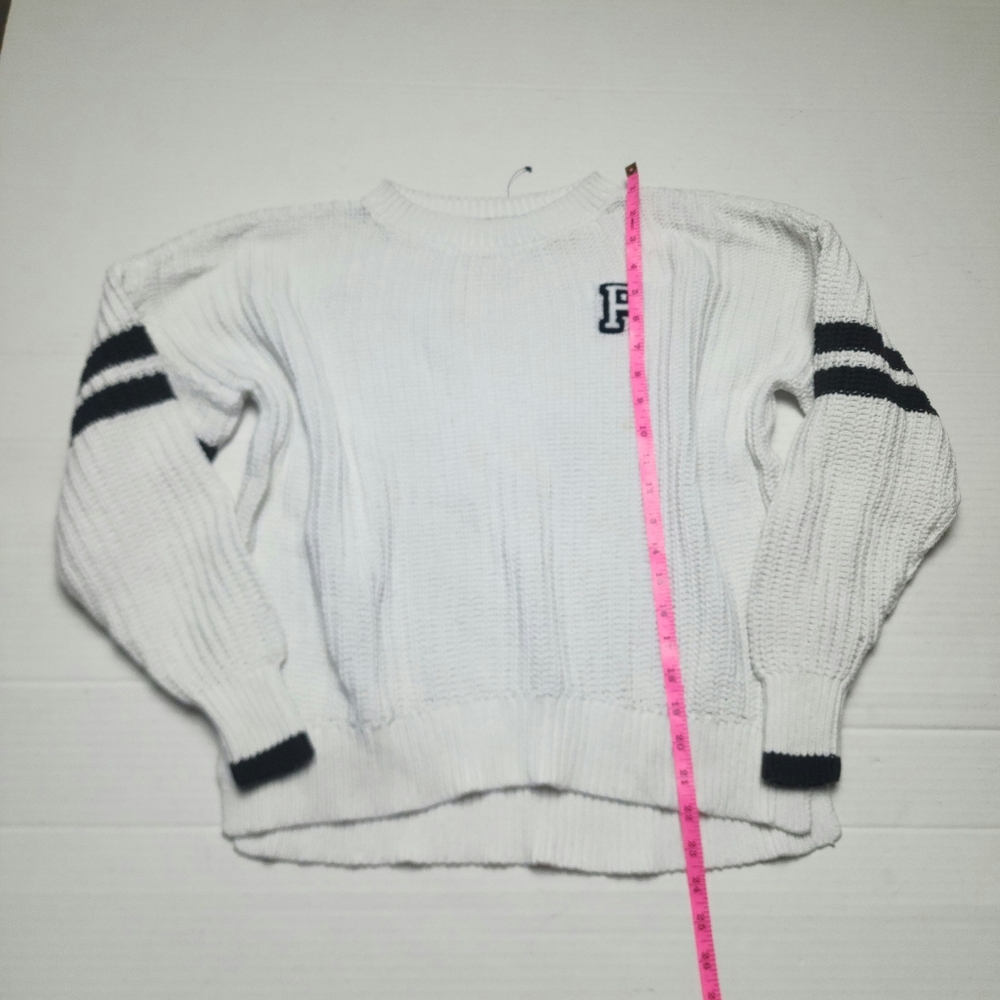 VS PINK CREWNECK SWEATER - Picture 7 of 7